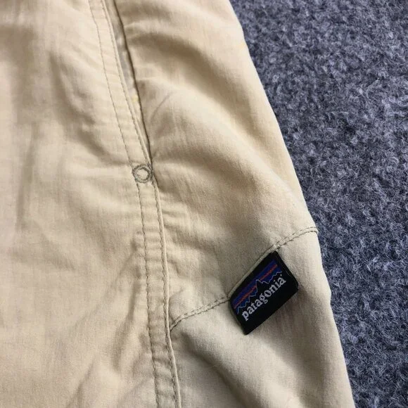 Patagonia Hiking Shorts Mens Medium GI III Tan Nylon Pockets Belted - Picture 2 of 10